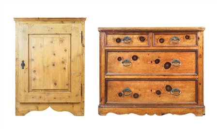 Lotto composto da un credenzino ad un'anta pannellata (cm 85x116x51) unito ad u