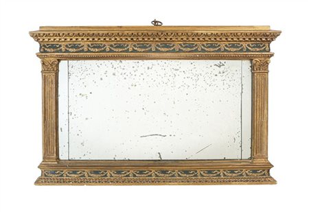 Piccola caminiera in legno e stucco dipinto e dorato a struttura architettonica