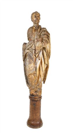 Scultore del secolo XVIII. Figura di Santo in legno intagliato e verniciato (h