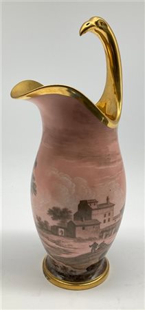 Manifattura Dagoty, secolo XIX. Versatoio in porcellana dipinta in monocromo a