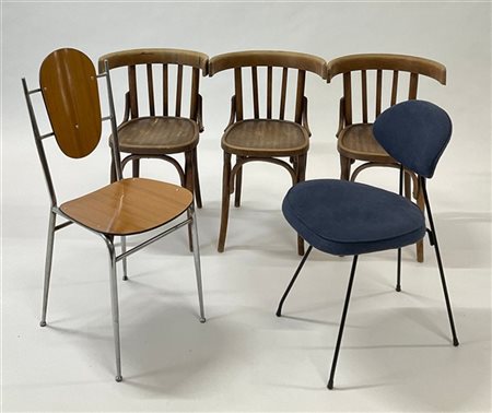 Lotto composto da tre sedie in faggio curvato, esecuzione Luterma, Estonia, una