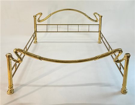 Letto matrimoniale in ottone. Anni '90/2000. (cm 182x93,5x205) (lievi difetti)