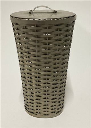 Cestino in ottone nichelato. Italia, anni '30/'40. (h cm 52) (lievi difetti e p