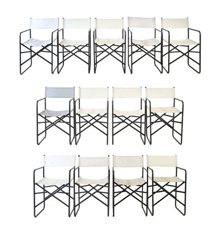 Lotto di tredici sedie pieghevoli simili con strutture tubolari in metallo vern