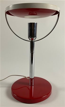 Carl Jacob Jucker Lampada da tavolo disegnata nel 1923 per la scuola Bauhaus di