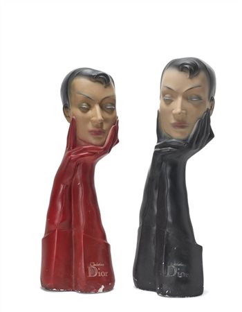 Due sculture pubblicitarie di Christian Dior. Francia, anni '60. Gesso. (h cm 5