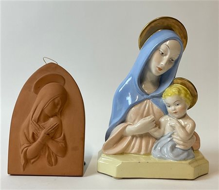 Zaccagnini Madonna con Bambino in ceramica policroma (h cm 27) unita ad una plac