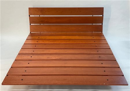 Vico Magistretti Letto matrimoniale modello "Tadao". Produzione Flou, Italia, in