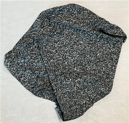 Ai Weiwei "Sunflower Seeds (detail)" 2010
foulard in seta
cm 102x110