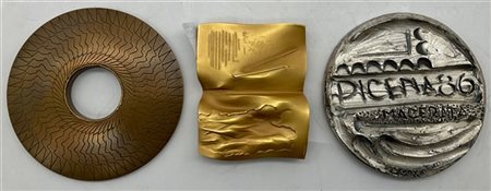 Lotto composto da una medaglia di Mario Ceroli, una Eugenio Carmi, una di Andre