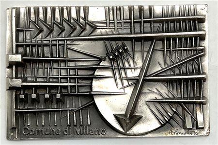 Arnaldo Pomodoro "Targa per Comune di Milano" 1978
bronzo argentato
cm 7,5x11,5x