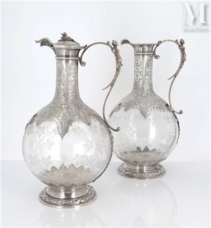 TETARD Edmond, actif de 1880 à 1903 Deux aiguières en verre et monture en...