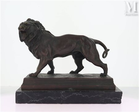 Charles VALTON (1851-1918) Lion rugissant Bronze à patine brune Signé en...