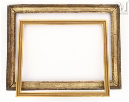 Gorge En bois mouluré et doré. Début du XIX ème siècle 38 x 28,5 cm (Quelques...