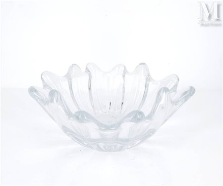 DAUM France Bol côtelé en cristal pressé moulé. Signé "Daum # France" H. : 9...