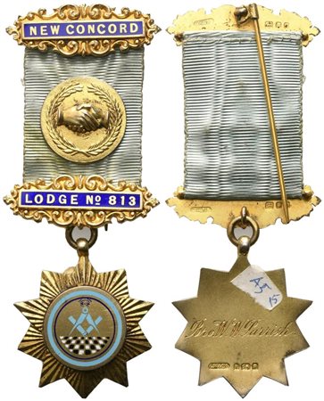  
Medaglia New Concord Lodge N° 813, 1925, AG E Smalti (37,3 x 102 mm) 
 