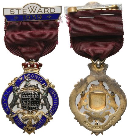  
Medaglia Royal Masonic Institution For Girls, "Virtus Vincit Invidiam", Steward 1939, AG E Smalti (35 x 80,3 mm) 
 