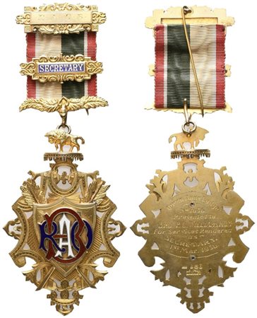  
Medaglia "R. A. O. B. - Secretary", 1956, AG E Smalti (66,5 x 162,5 mm) 
 