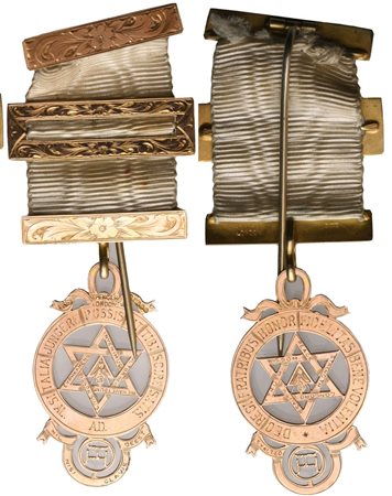  
Medaglia "Si Talia Jungere Possis Sit Tibi Scire Satis - Nil Nisi Clavis Deest", AU (28,7 x 83,8 mm) 
 