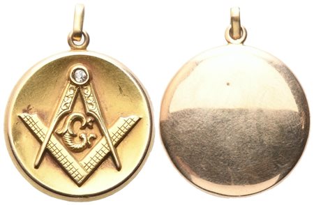  
Ciondolo Portaritratti In Oro "G", Con Brillantino (28,3 mm) 
 