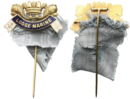  
Spilla "LODGE MARINE", AU E Smalti (41,3 mm) 
 