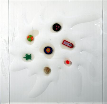 NUCARA RENZO (Crema 1955) "BANG 10-37" Resine, oggetti, colore serigrafico,...