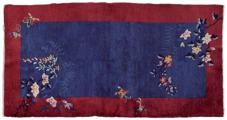 PEKINO Cina nord orientaleDi antica manifattura. 1920 ca.Cm. 170x90, mq. 1,53.