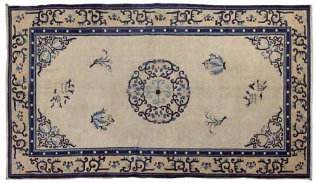 PEKINO Cina nord orientaleDi antica manifattura. Inizio '900Cm. 210x122, mq....