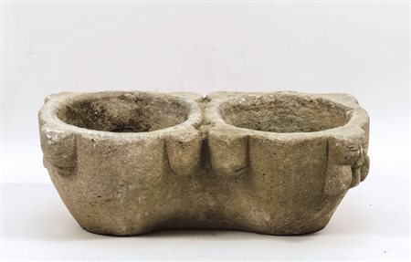ANTICO MORTAIO IN PIETRA - OLD STONE MORTAR doppia conca con angoli scolpiti...