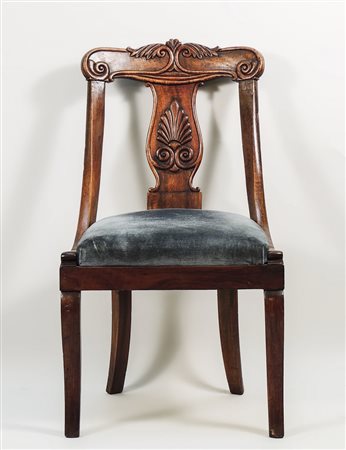 SEDIA A GONDOLA IN NOCE - WALNUT CHAIR schienale sagomato, cartella a lira...