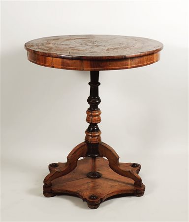 TAVOLINO ROTONDO IMPIALLACCIATO IN NOCE E RADICA DI NOCE - WALNUT AND BURR...
