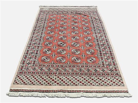 TAPPETO BUKARA KASHMIR - BUKARA KASHMIR RUG fondo rosso mattone, campo con...