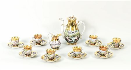 SERVITO DA CAFFÈ IN PORCELLANA - PORCELAIN COFFEE SET Capodimonte, inizio del...