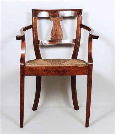 POLTRONCINA IN NOCE -WALNUT ARMCHAIR inizio del XIX secolo - early 20th...