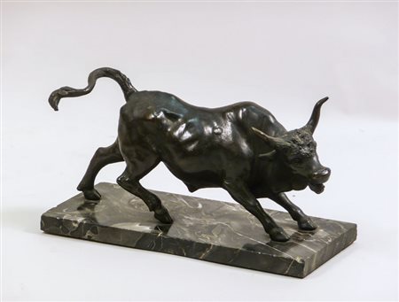 TORO - BULL scultura in bronzo - bronze, su base in marmo, difetti h cm 15x32x10