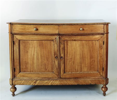 CREDENZA IN OLMO - ELM CUPBOARD angoli scantonati, fronte dritto con due...