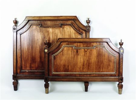 LETTO AD UNA PIAZZA E MEZZO IN NOCE - WALNUT DOUBLE BED profili ebanizzati e...