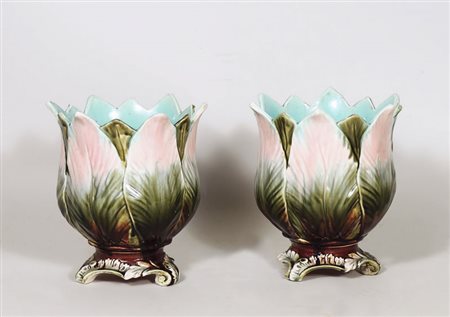 COPPIA DI CACHEPOTS IN CERAMICA SMALTATA - PAIR OF GLAZED CERAMIC CACHE POTS...