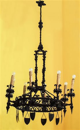 LAMPADARIO IN FERRO BATTUTO - WROUGHT IRON CHANDELIER inizio del XX secolo -...