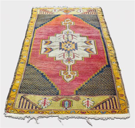 PICCOLO TAPPETO CAUCASICO - SMALL CAUCASIAN RUG antica manifattura, fondo...