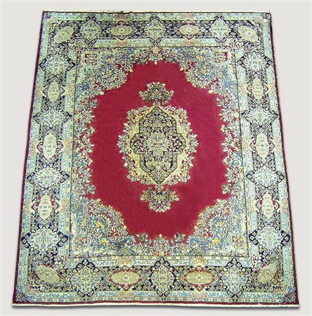 TAPPETO PERSIANO TABRIZ - PERSIAN TABRIZ RUG fondo rosso, campo con...