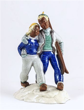 GRUPPO IN CERAMICA SMALTATA - GLAZED CERAMIC FIGURAL GROUP Manifattura Saca,...