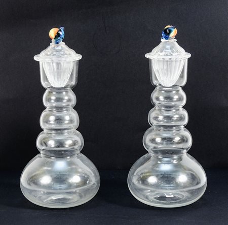 COPPIA DI BOTTIGLIE IN VETRO SOFFIATO - PAIR OF BLOWN GLASS BOTTLES corpo...