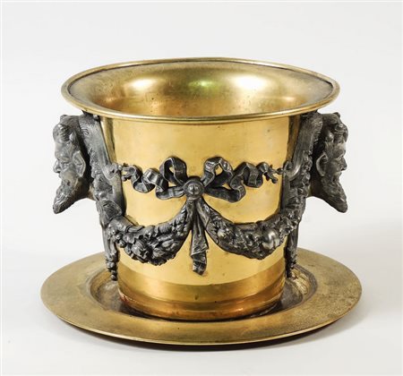 RINFRESCATOIO IN METALLO DORATO - GILDED METAL ICE BASKET decorato con teste...