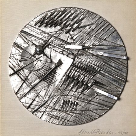 ARNALDO POMODORO (1926) Senza titolo 1972 scultura in argento diam cm 20x1 su...