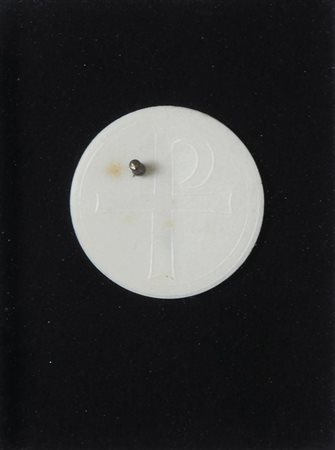 CHRISTIAN TOBAS (1944) Sacro e profano 1972 ostie e diodo cm 18,5x13,5...