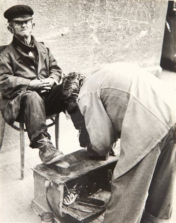 FEDERICO PATELLANI (1911 - 1977) Il Lustrascarpe Napoli 1946 stampa ai sali...