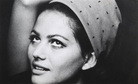 UGO MULAS (1928 - 1973) Ritratto di Claudia Cardinale anni ‘70 stampa ai sali...