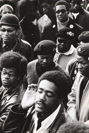 JEFFREY BLANKFORT (1934) Black Panthers, Bobby Seale, Oakland marzo 1968...