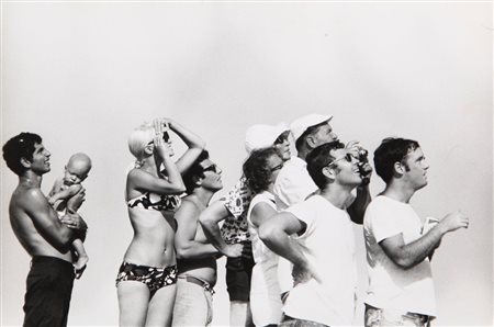 BURT GLINN (1925 - 2008) The moon is conquered 1969 stampa ai sali d'argento,...